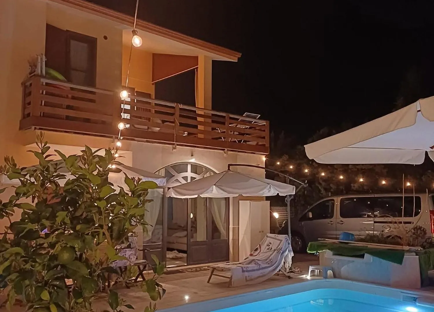 別荘 Harry'S House San Teodoro Con Piscina Privataヴィラ